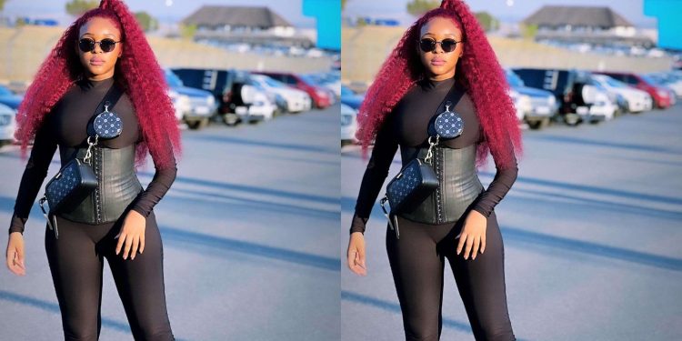 Mahlomu from The Wife 'Mbalenhle Mavimbela' leaves her fans in awe with her dressing at DSTV Delicious Festival
