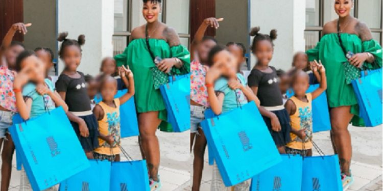 Lamiez Holworthy adopted 30 children