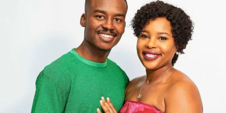 ‘Skeem Saam’ actors Mogau P Motlhatswi as Mapitsi Maputla and Hungani Ndlovu as Tbose Maputla. Image via Twitter @skeemsaam3