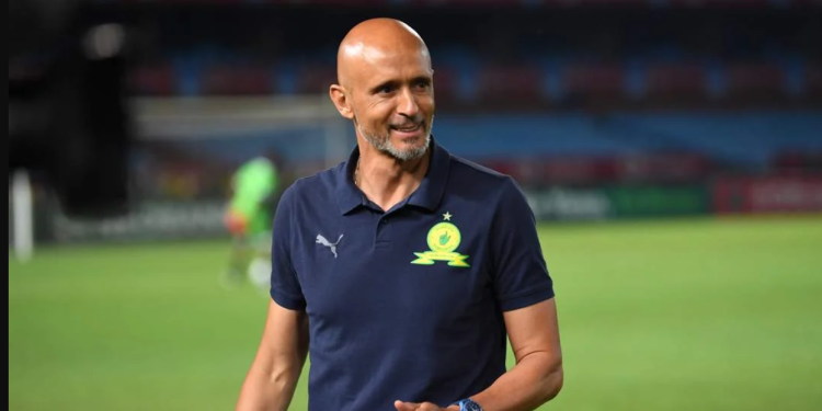 Mamelodi Sundowns coach Miguel Cardoso